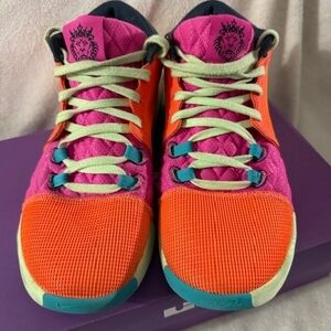 LEBRON WITNESS VIII 8 Basketball Orange Pink Blue Teal Size 10 Men EUC w/box